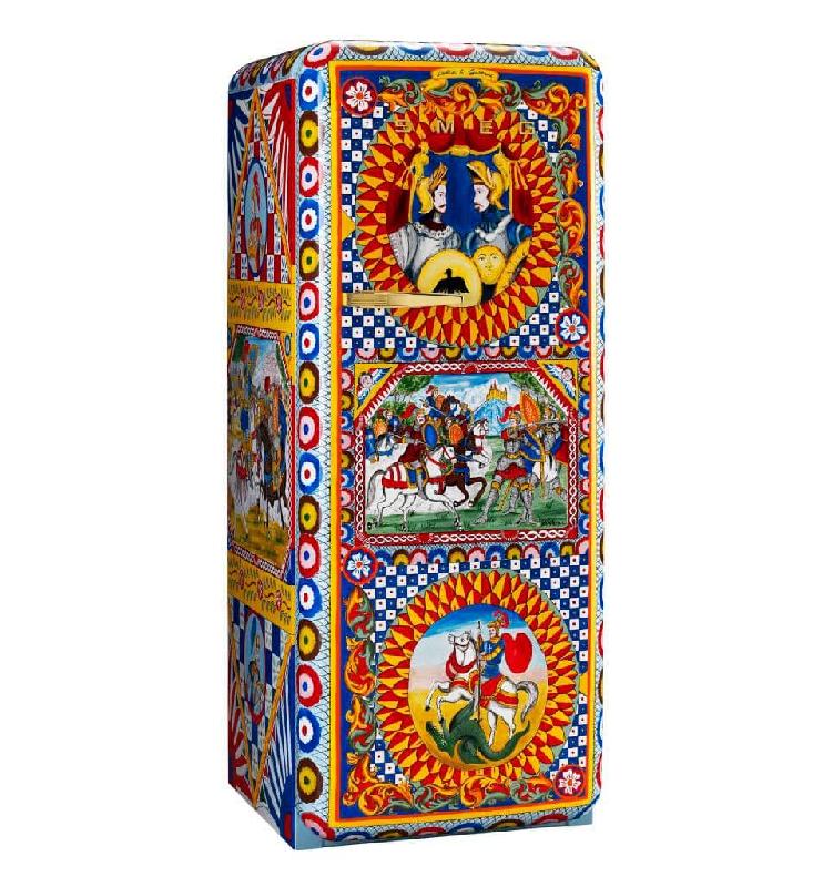 Dolce & Gabbana расписали холодильники Dolce & Gabbana расписали холодильники